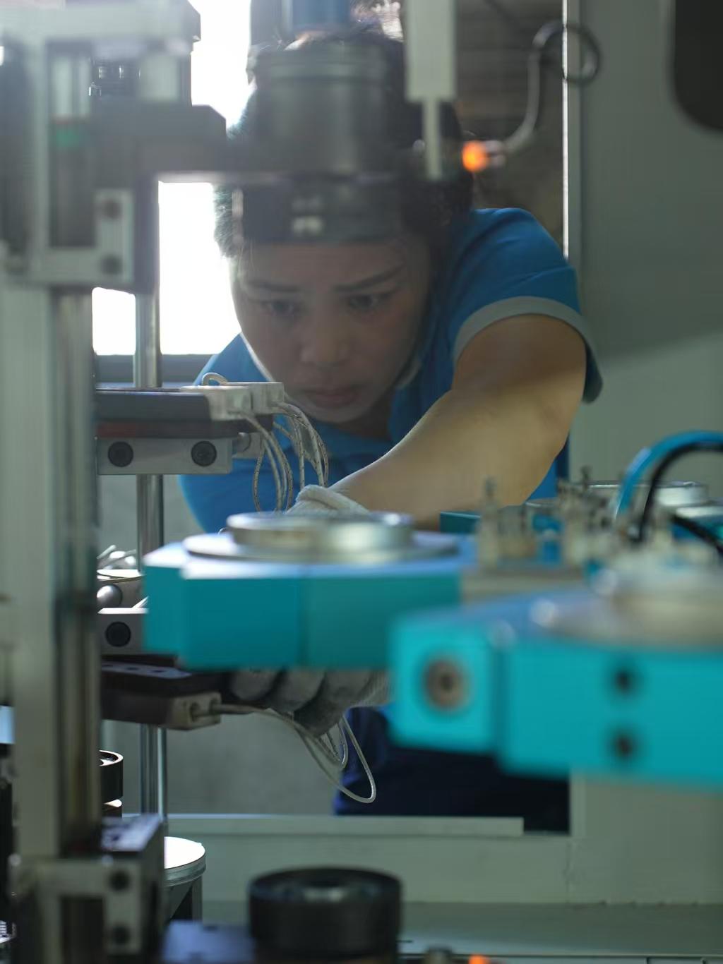 Automotive filter assembly and in-process inspection